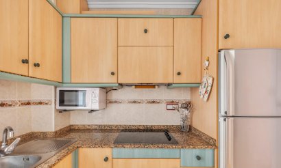 Resale - Apartment / flat - Torrevieja - Estacion de autobuses