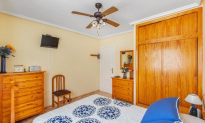 Resale - Apartment / flat - Torrevieja - Estacion de autobuses