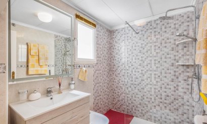 Resale - Apartment / flat - Torrevieja - Estacion de autobuses