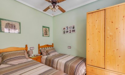 Resale - Apartment / flat - Torrevieja - Estacion de autobuses