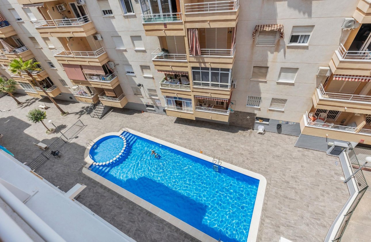 Resale - Apartment / flat - Torrevieja - Estacion de autobuses