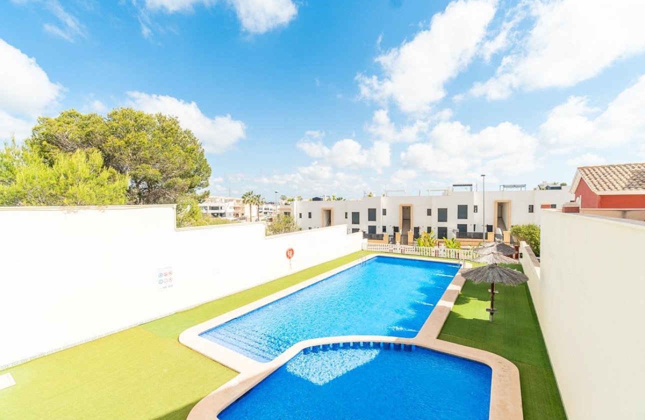 Resale - Townhouse - Orihuela Costa - Villamartin