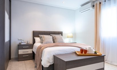 Resale - Villa - Orihuela Costa - Playa Flamenca
