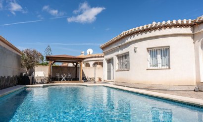 Resale - Villa - Orihuela Costa - Playa Flamenca