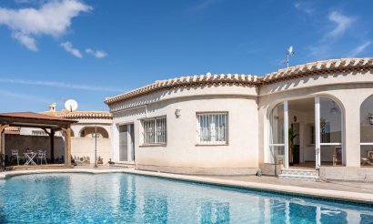 Resale - Villa - Orihuela Costa - Playa Flamenca