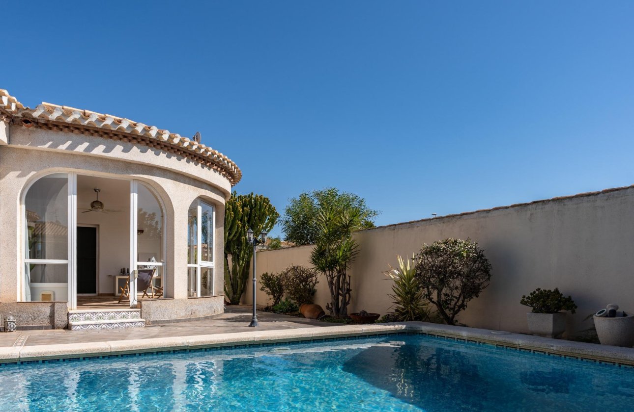 Resale - Villa - Orihuela Costa - Playa Flamenca