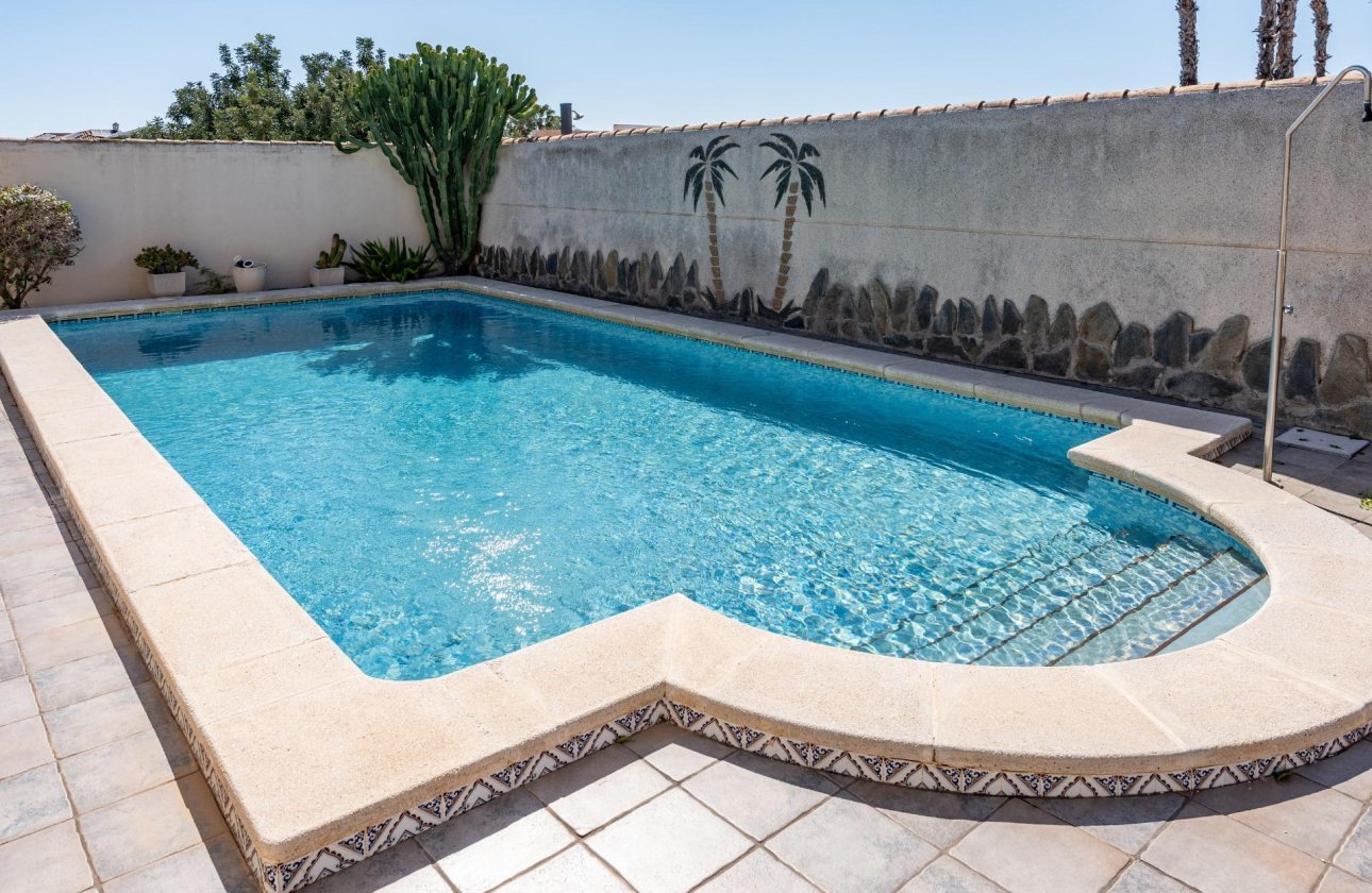 Resale - Villa - Orihuela Costa - Playa Flamenca