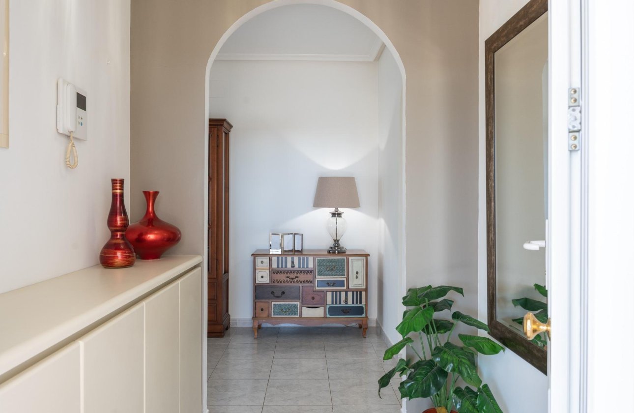 Resale - Villa - Orihuela Costa - Playa Flamenca