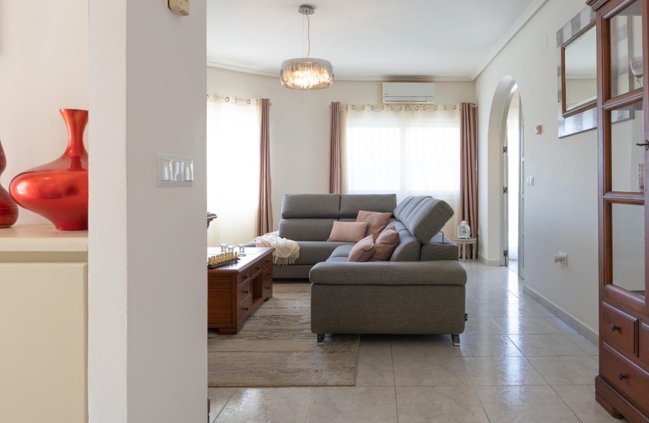 Resale - Villa - Orihuela Costa - Playa Flamenca
