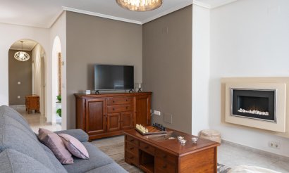 Resale - Villa - Orihuela Costa - Playa Flamenca