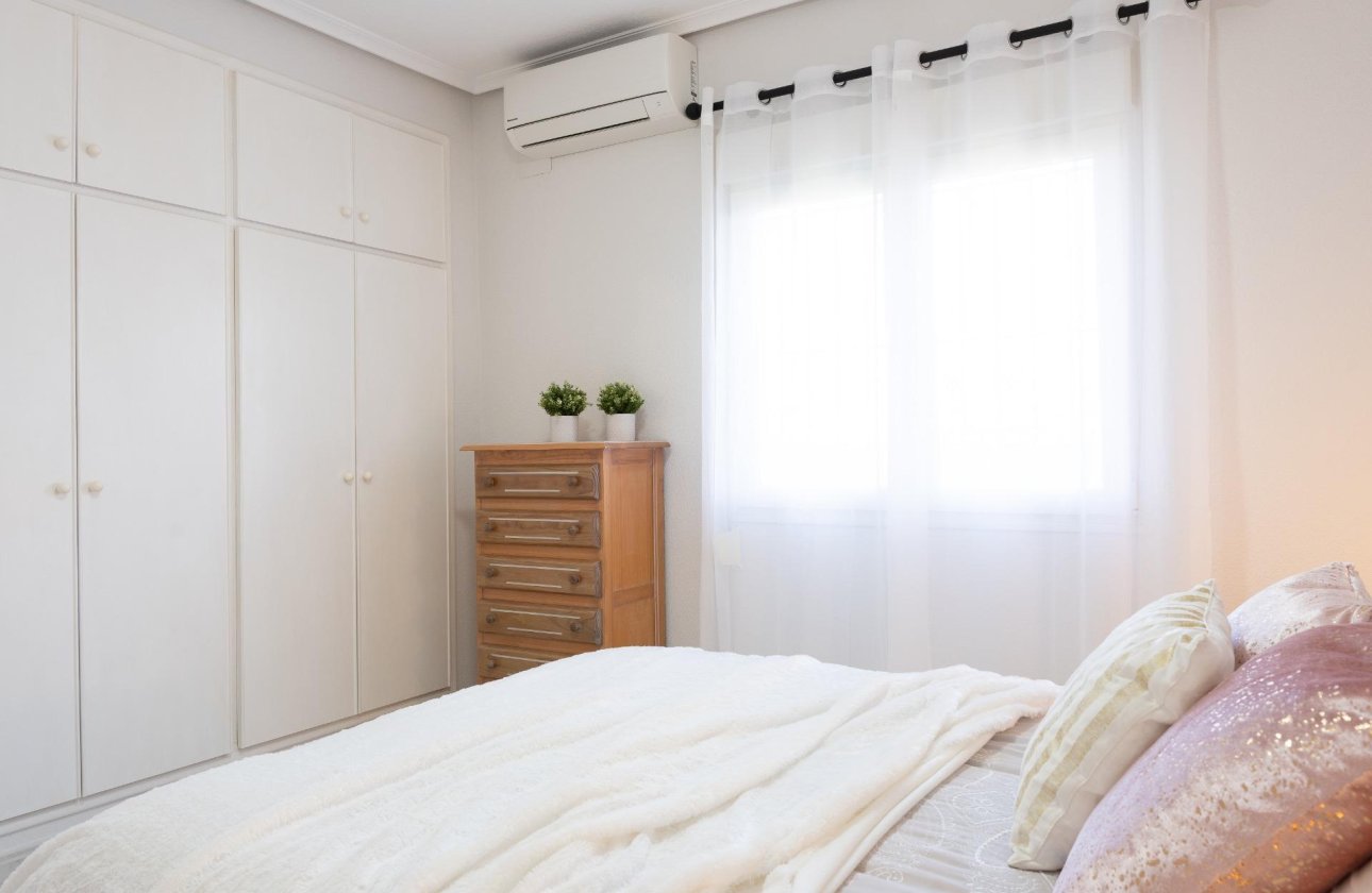Resale - Villa - Orihuela Costa - Playa Flamenca