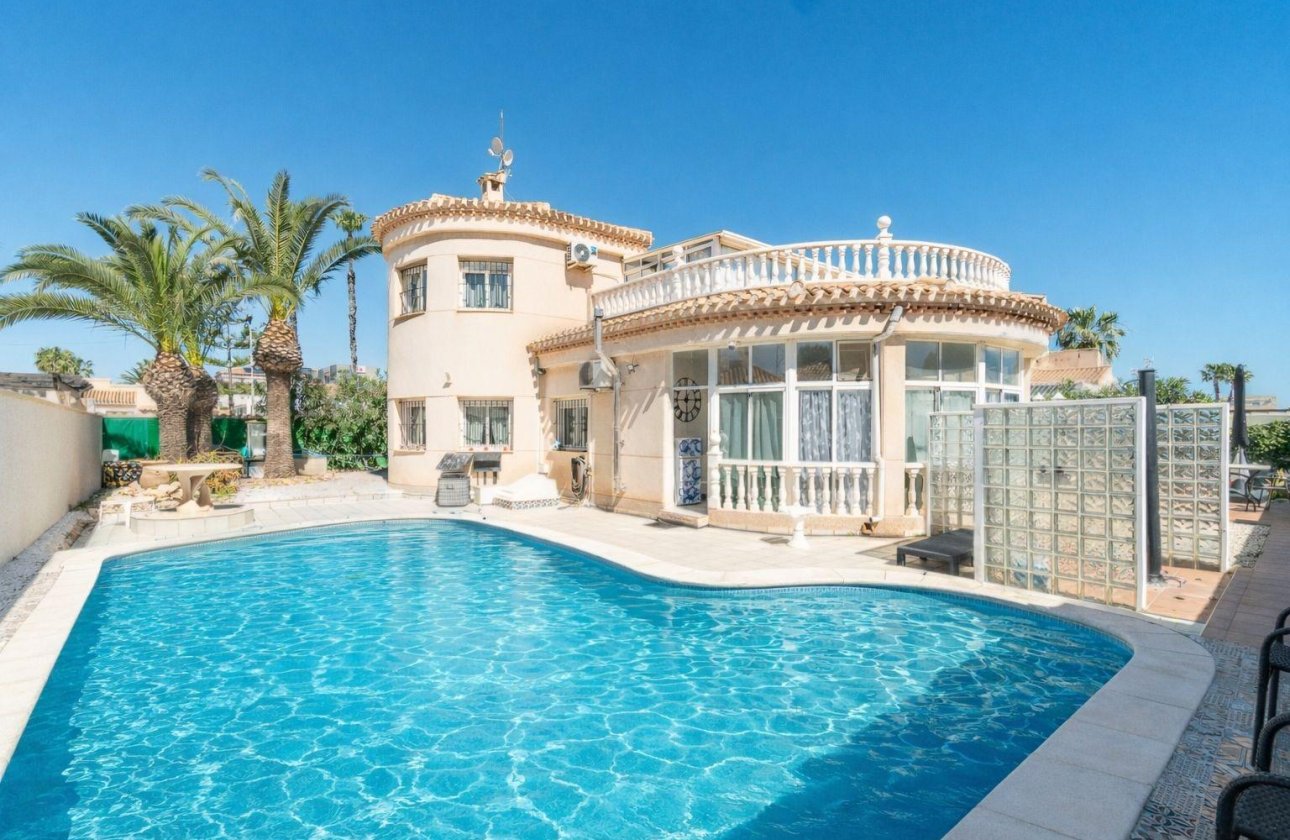 Resale - Villa - Orihuela Costa - Playa Flamenca