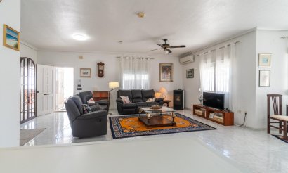Resale - Villa - Orihuela Costa - Playa Flamenca