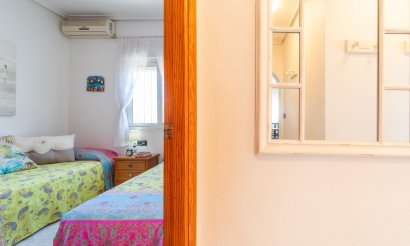 Resale - Villa - Orihuela Costa - Playa Flamenca
