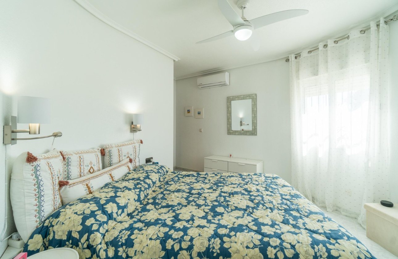 Resale - Villa - Orihuela Costa - Playa Flamenca