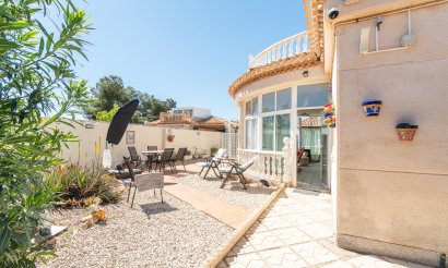 Resale - Villa - Orihuela Costa - Playa Flamenca