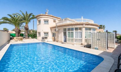 Resale - Villa - Orihuela Costa - Playa Flamenca