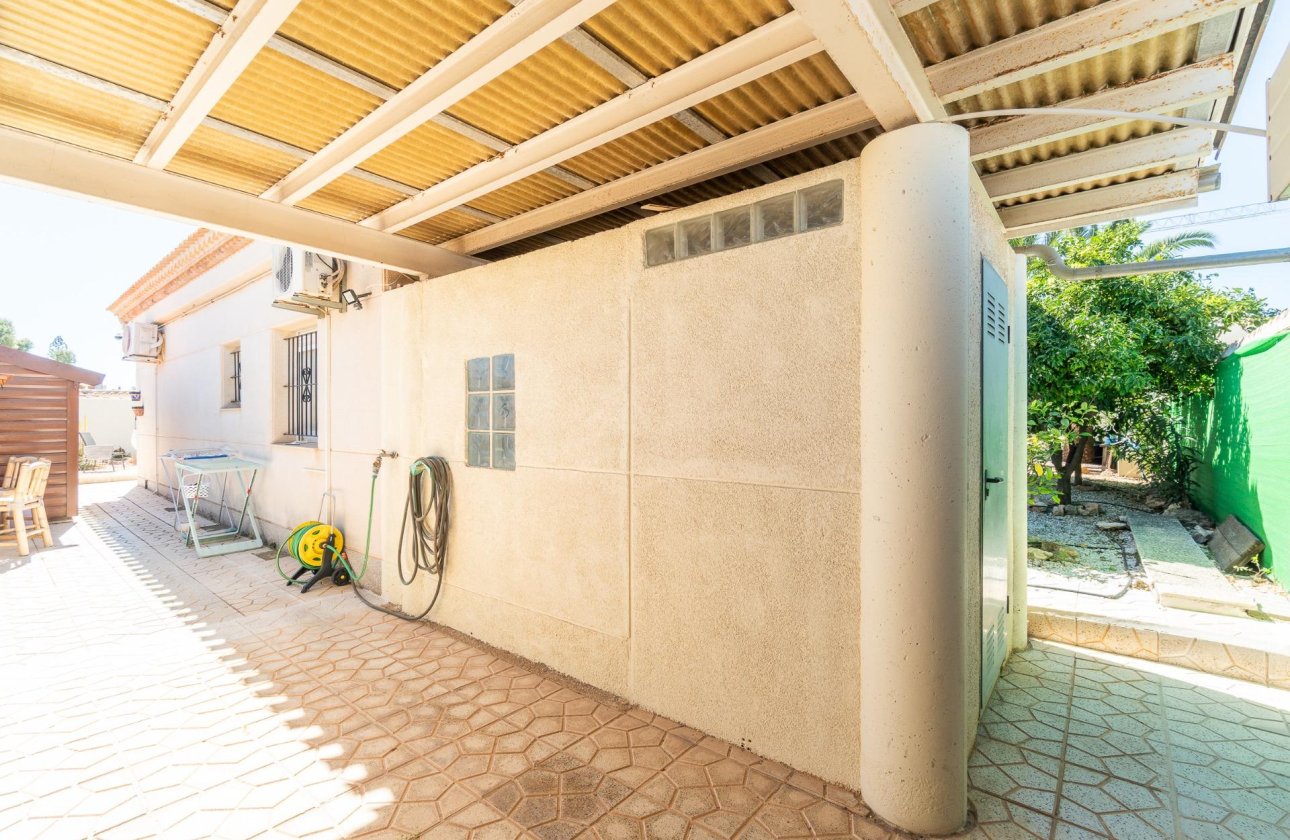 Resale - Villa - Orihuela Costa - Playa Flamenca