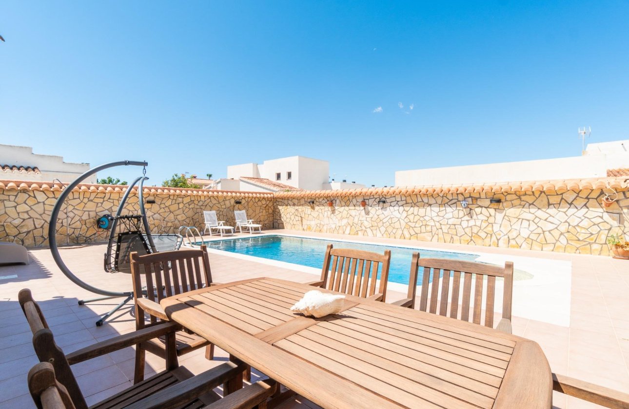Resale - Villa - Torrevieja - Torreta florida