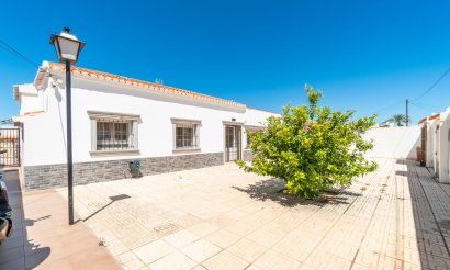 Resale - Villa - Torrevieja - Torreta florida