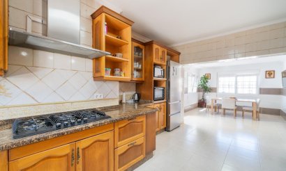 Resale - Villa - Torrevieja - Torreta florida