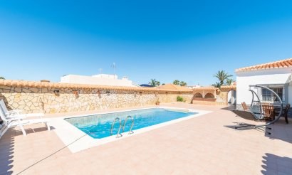 Resale - Villa - Torrevieja - Torreta florida