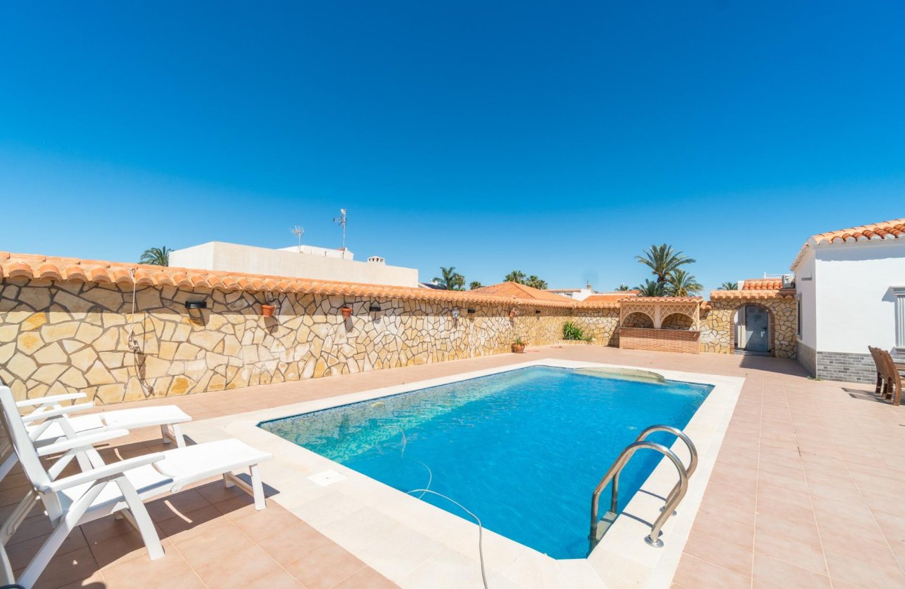 Resale - Villa - Torrevieja - Torreta florida
