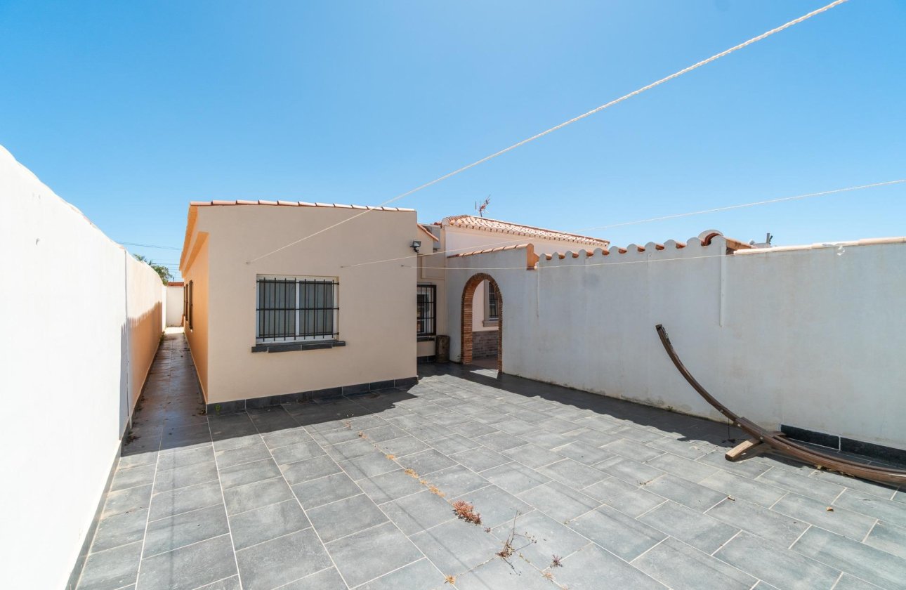 Resale - Villa - Torrevieja - Torreta florida