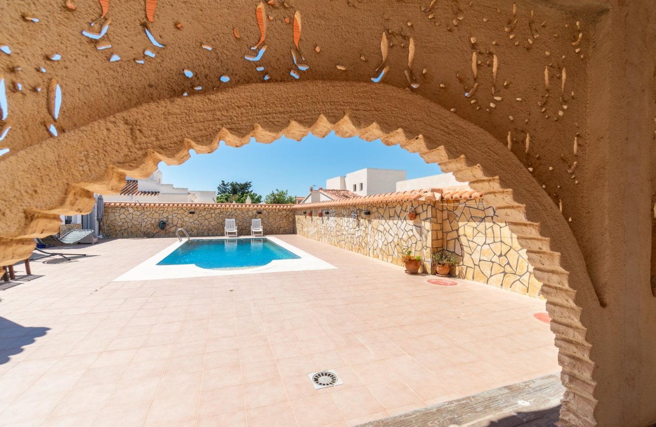 Resale - Villa - Torrevieja - Torreta florida