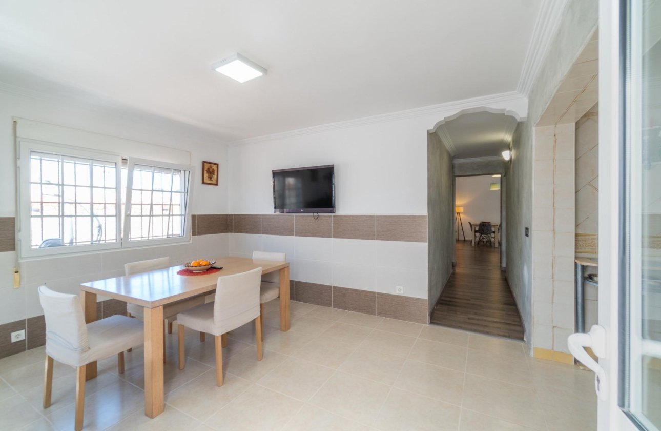 Resale - Villa - Torrevieja - Torreta florida