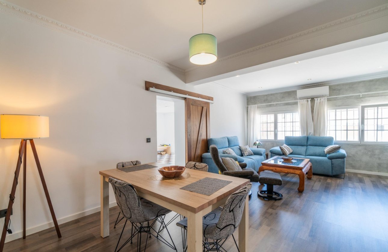 Resale - Villa - Torrevieja - Torreta florida