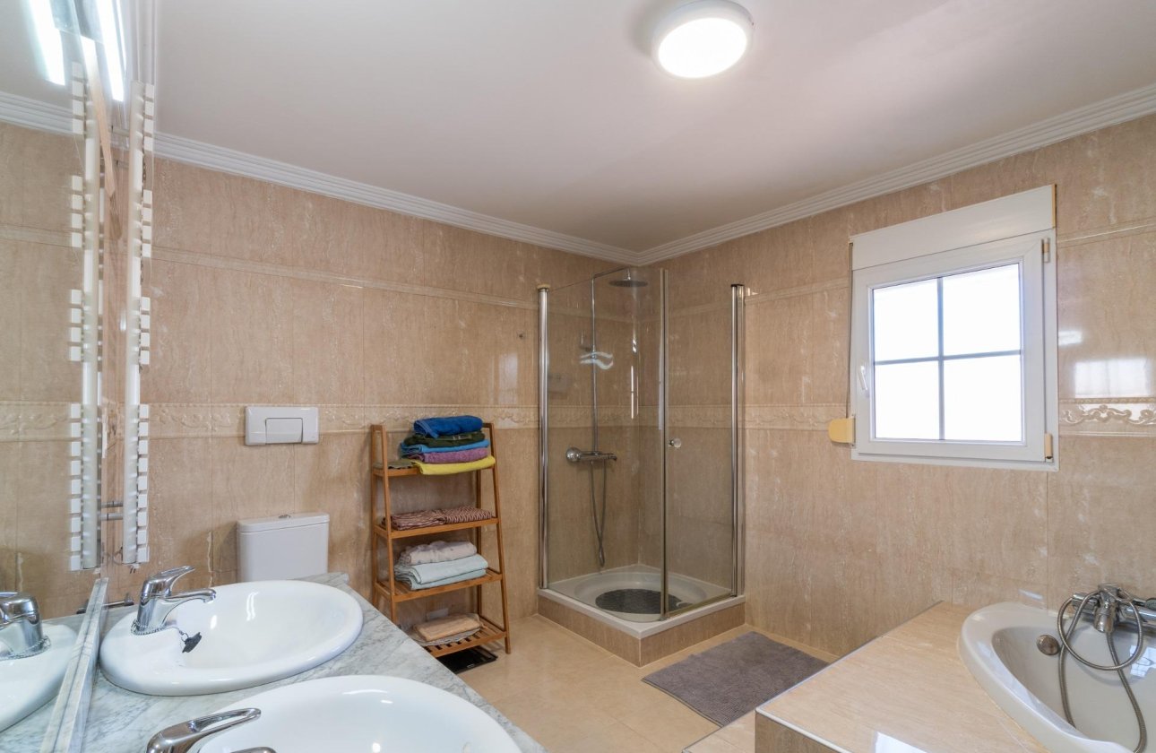 Resale - Villa - Torrevieja - Torreta florida
