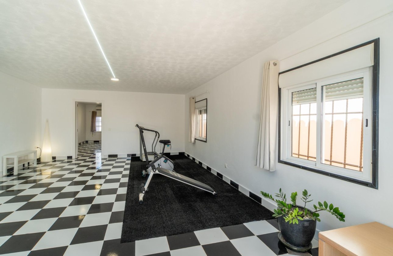 Resale - Villa - Torrevieja - Torreta florida
