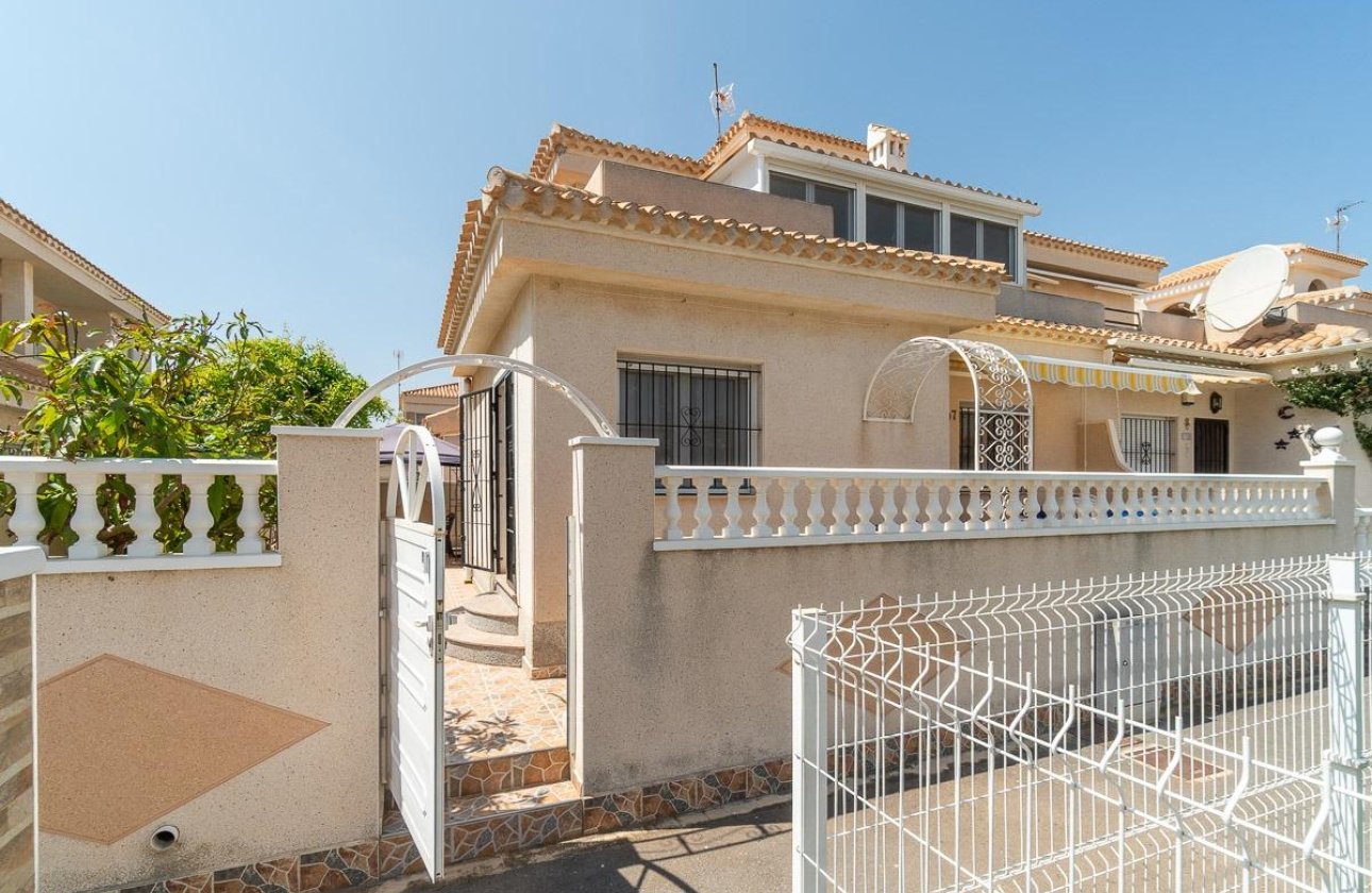 Resale - Villa - Orihuela Costa - Playa Flamenca