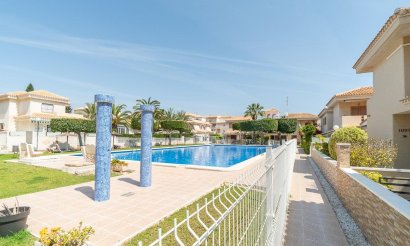 Resale - Villa - Orihuela Costa - Playa Flamenca