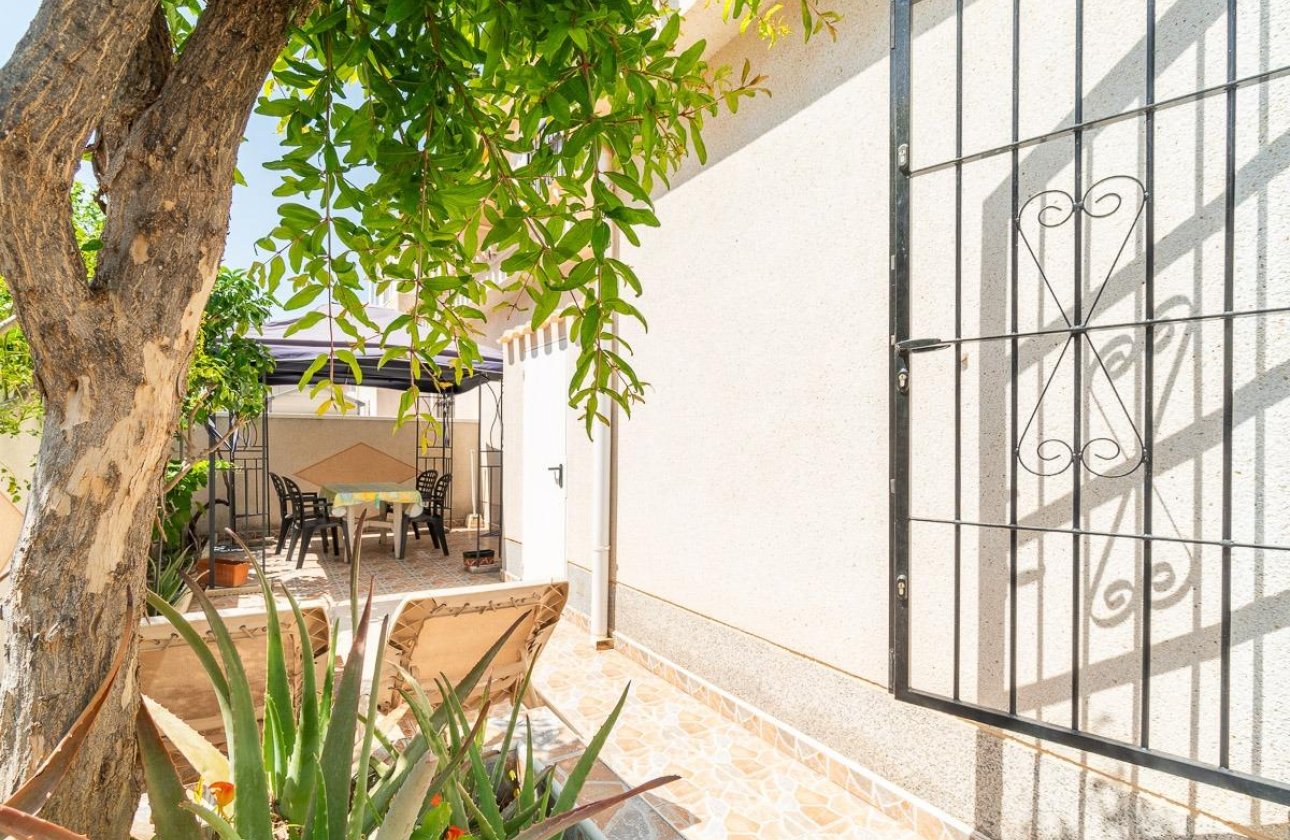 Resale - Villa - Orihuela Costa - Playa Flamenca