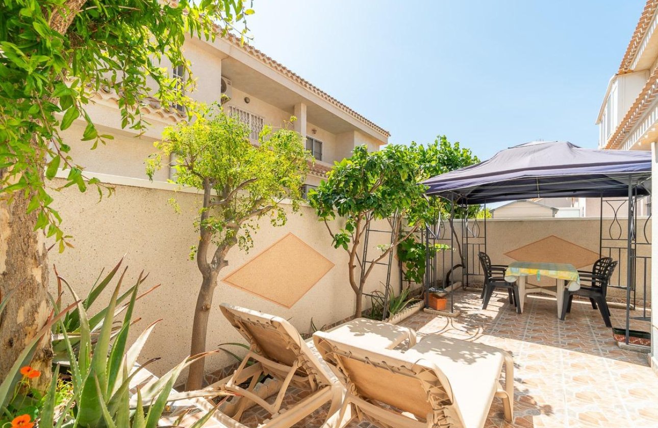 Resale - Villa - Orihuela Costa - Playa Flamenca