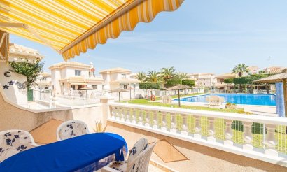 Resale - Villa - Orihuela Costa - Playa Flamenca