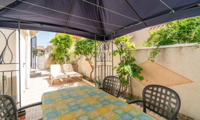 Resale - Villa - Orihuela Costa - Playa Flamenca