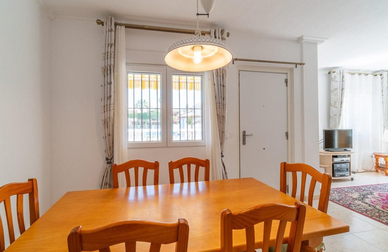 Resale - Villa - Orihuela Costa - Playa Flamenca