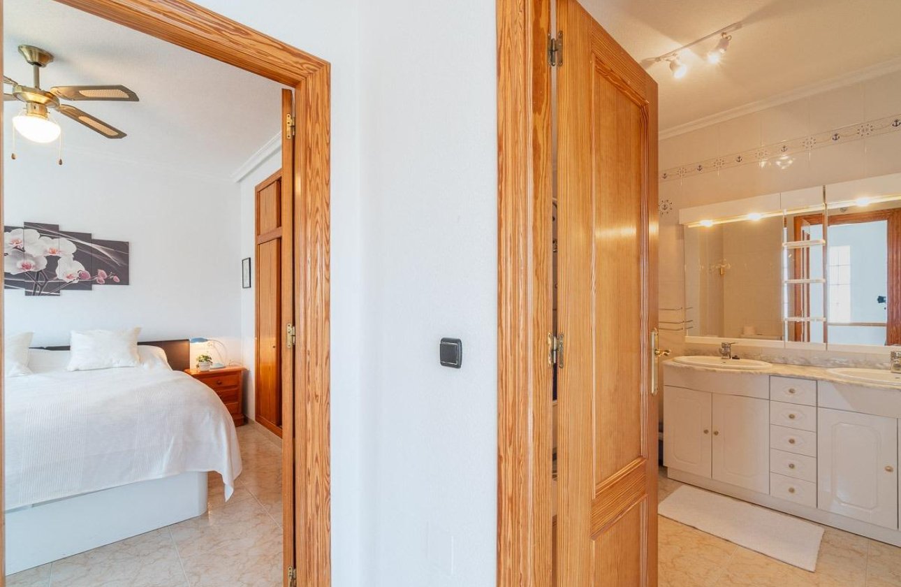 Resale - Villa - Orihuela Costa - Playa Flamenca