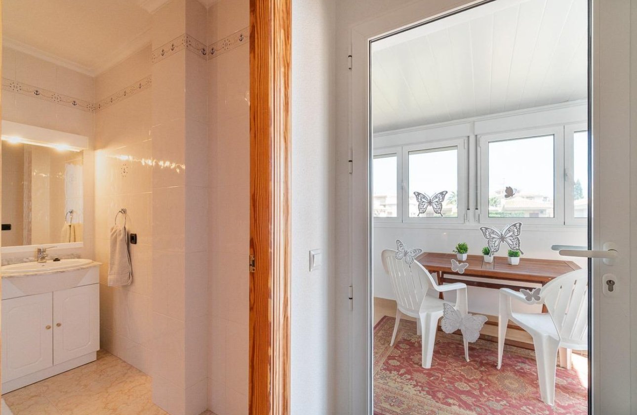 Resale - Villa - Orihuela Costa - Playa Flamenca