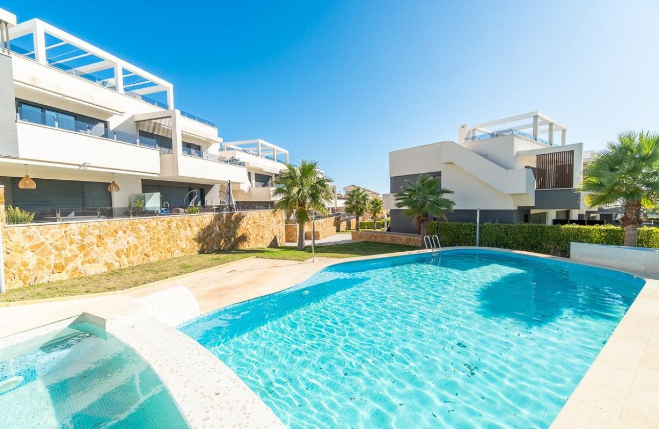 Resale - Townhouse - Orihuela Costa - Villamartin