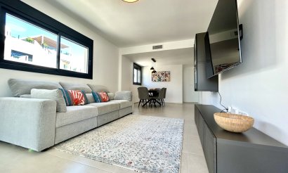 Resale - Apartment / flat - Orihuela Costa - Los Dolses