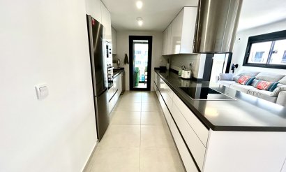 Resale - Apartment / flat - Orihuela Costa - Los Dolses