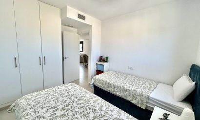 Resale - Apartment / flat - Orihuela Costa - Los Dolses