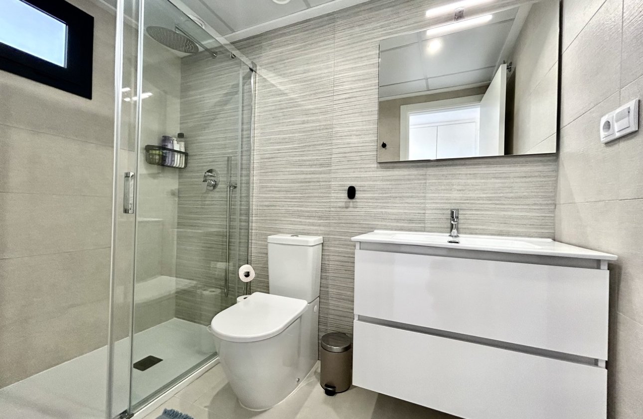 Resale - Apartment / flat - Orihuela Costa - Los Dolses