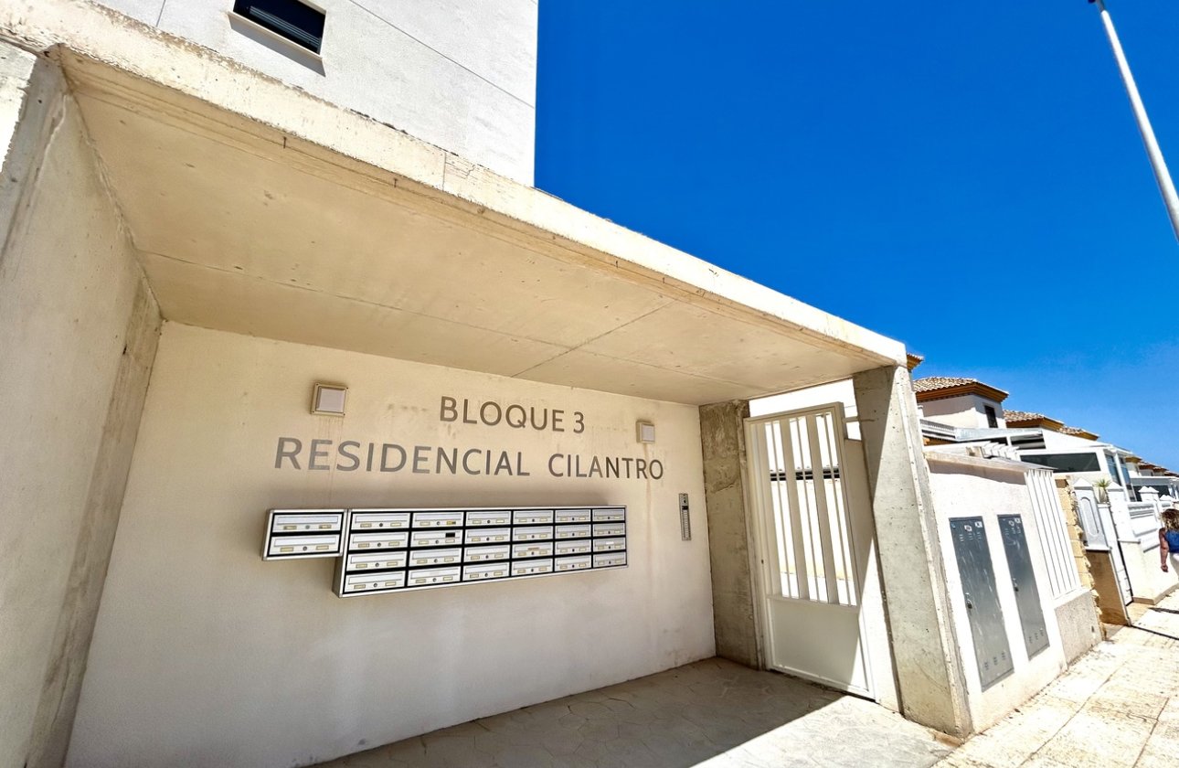 Resale - Apartment / flat - Orihuela Costa - Los Dolses