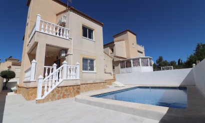 Reventa - Villa - San Miguel de Salinas - Lake View Mansions