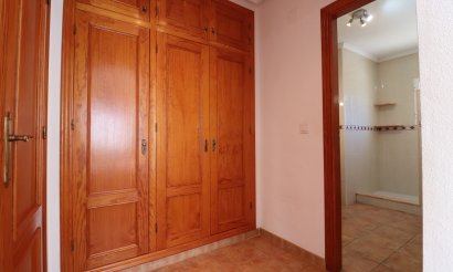 Reventa - Villa - San Miguel de Salinas - Lake View Mansions
